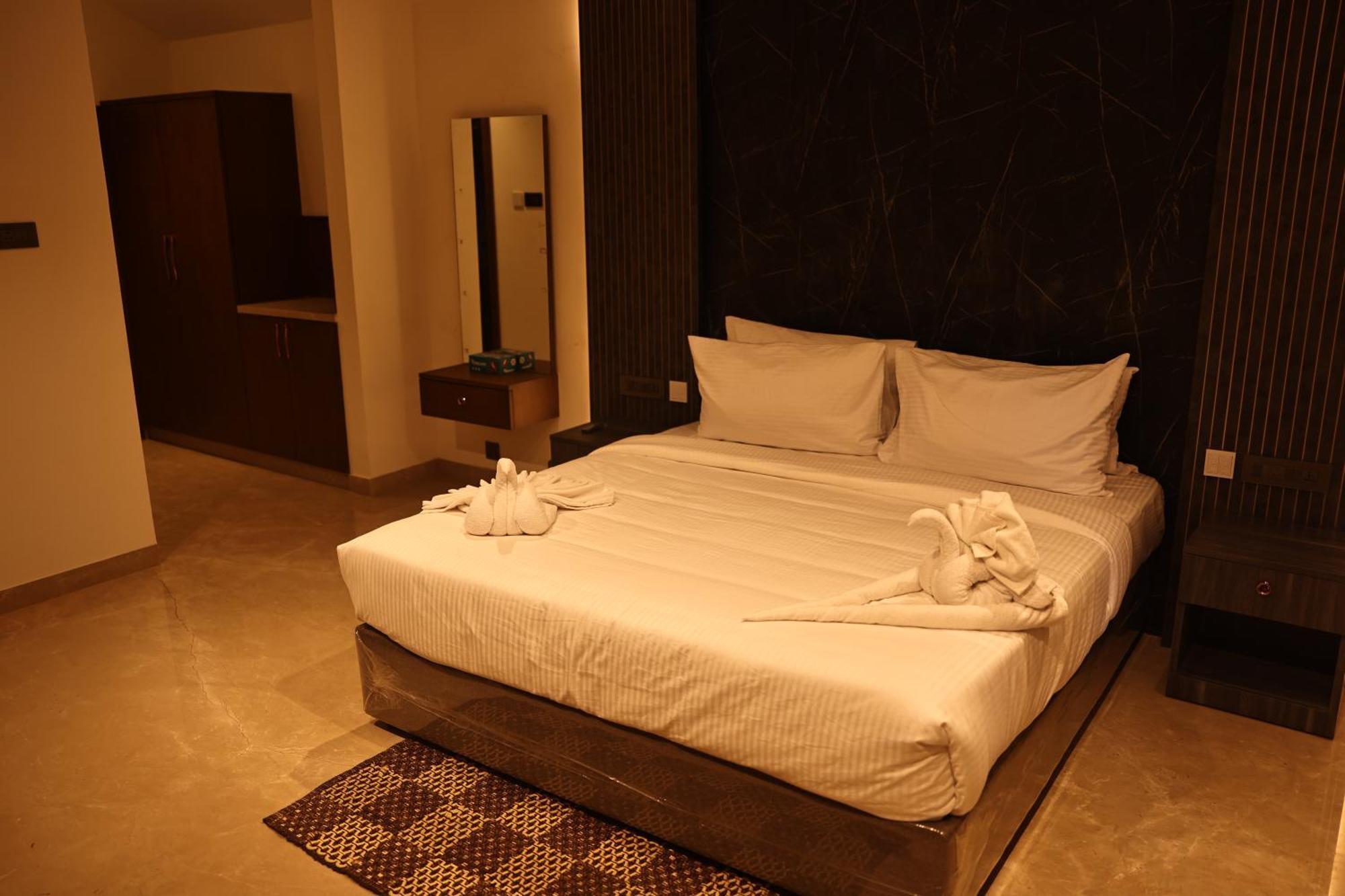 Mstays Ecr By Mirabilis Hotel Chennai Extérieur photo