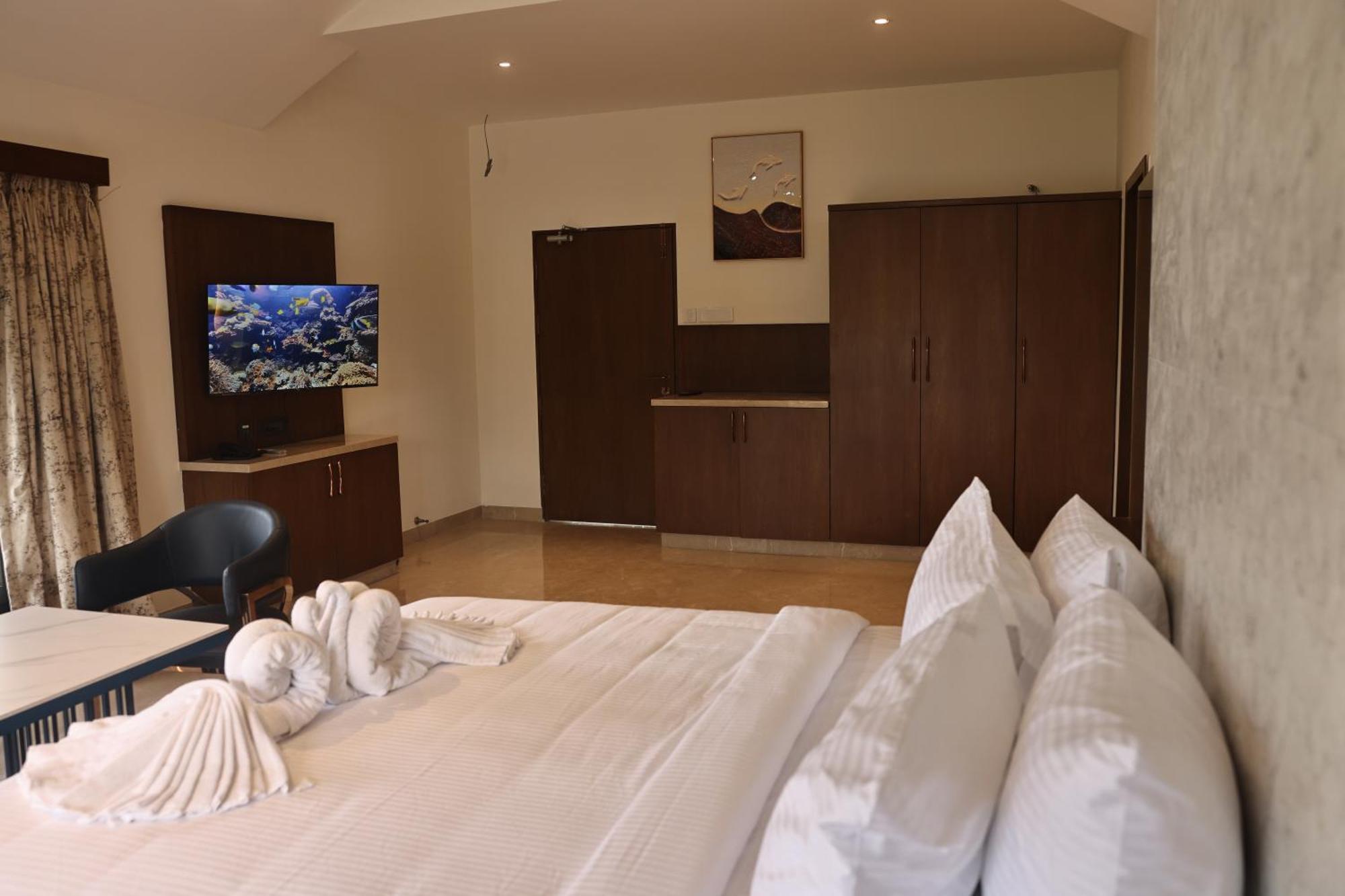 Mstays Ecr By Mirabilis Hotel Chennai Extérieur photo