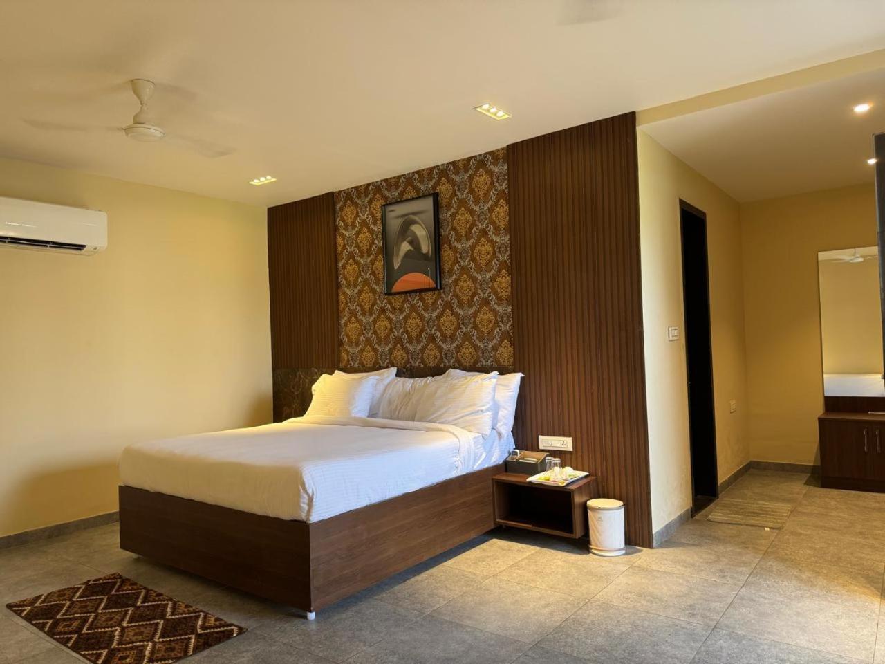 Mstays Ecr By Mirabilis Hotel Chennai Extérieur photo